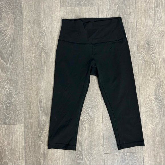 Lululemon Wunder Under Hi-Rise 1/2 Tight Full-On Luxtreme 17 Black Size 6 - Picture 6 of 13